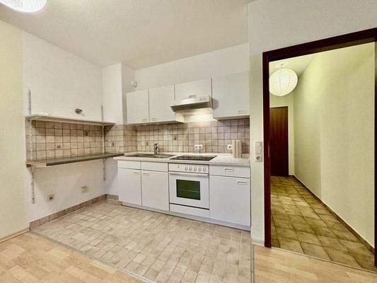 Wohn-/Ess-/Schlafbereich