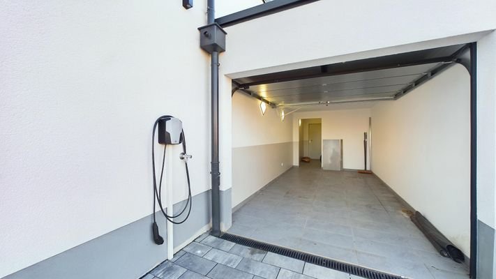 Garage mit Walbox
