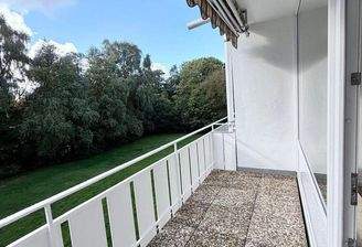 Balkon mit Blick ins Grüne
