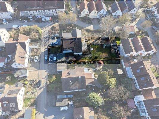 Ihr gesamtes Grundstück