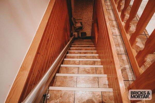 Treppe in den Kellerbereich