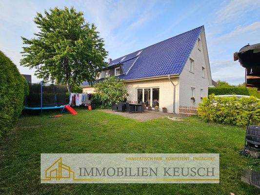 Großer Garten-Terrassenansicht