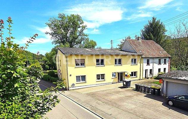 Vorderseite des Hauses 