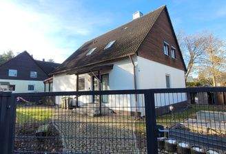 Einfahrt aufs Grundstück 