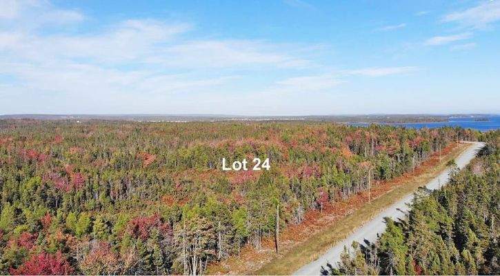 Cape Breton - 37-Hektar-Areal mit Atlantik-Zugang 