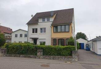 Vorderansicht von Strasse