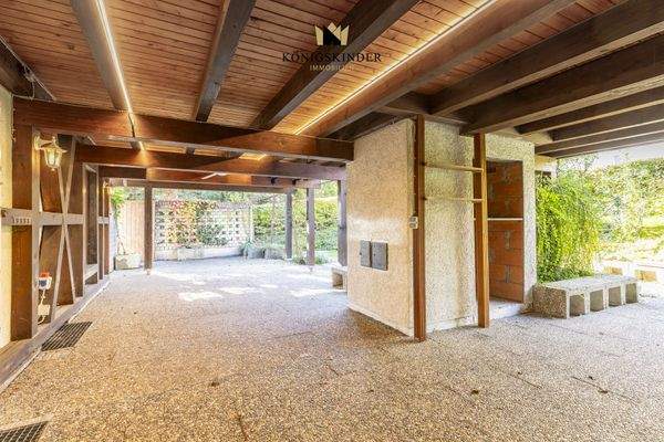 Überdachte Terrasse