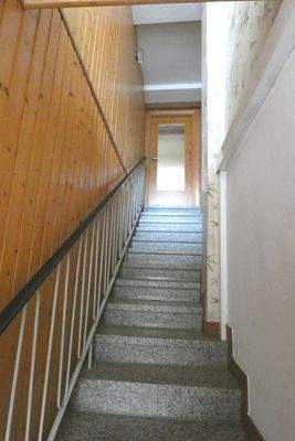 Treppenaufgang ins Obergeschoss