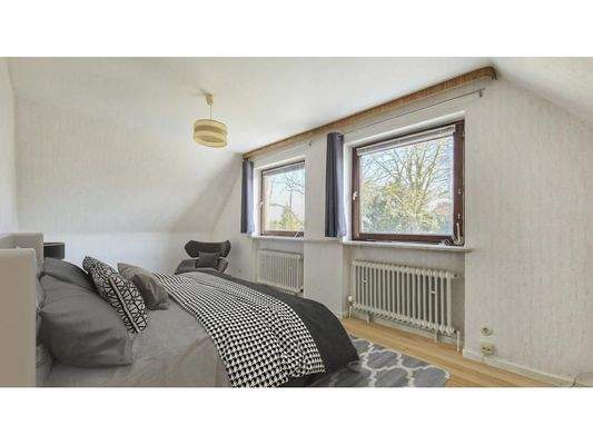 Schlafzimmer DG - digitales Staging