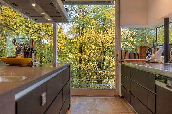 Mein Koch und Essbereich in den Baumwipfeln.