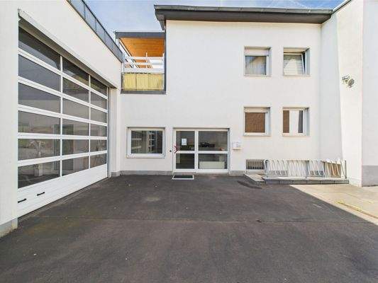 Eingang Nebengebäude