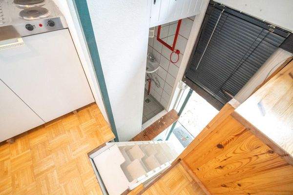 Dusche Treppenabgang