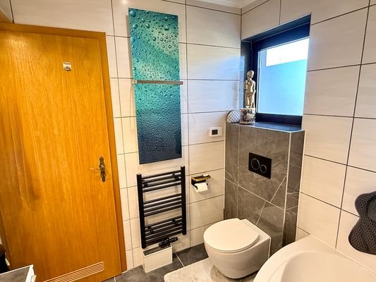Badezimmer EG
