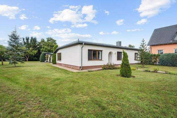 Hausansicht von der Seite