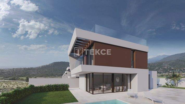 Detached Villas Close to the Golf Course in Finestrat Alicante
