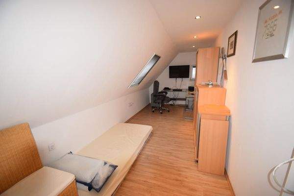 ausgebauter Spitzboden (2)