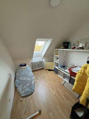 Büro/ Ankleidezimmer