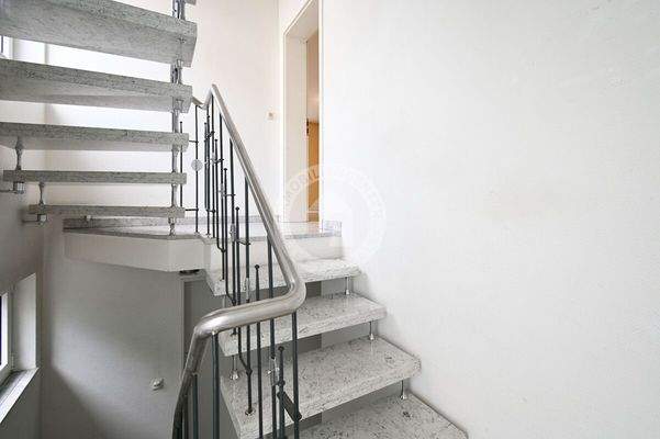 Treppenhaus (Blick 2)