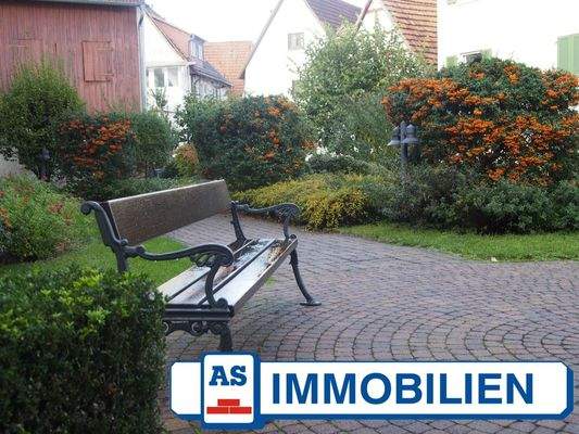 hübsch angelegte Wohnanlage