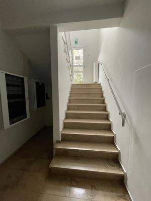 Treppe Haus A zum KG