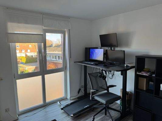 Arbeitszimmer mit Stehpult