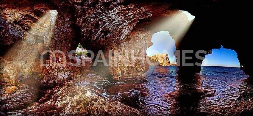 Stylish Luxe Villa with Sea View in Alicante Benitachell