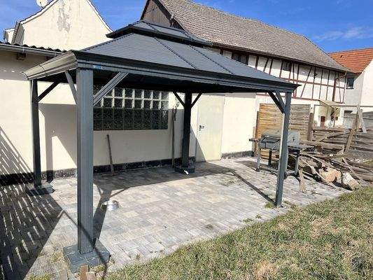 überdachte Terrasse