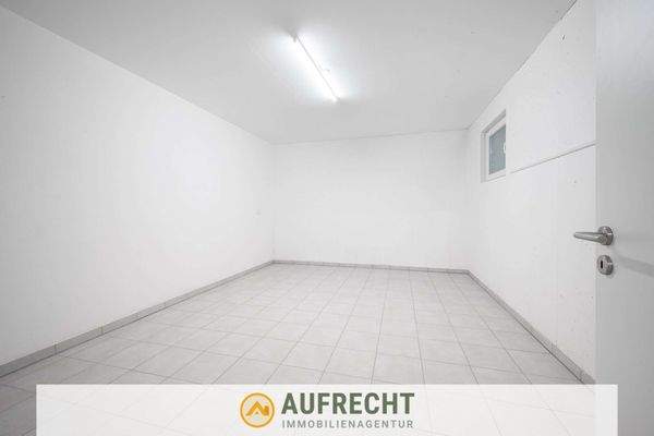 geräumiger Kellerraum