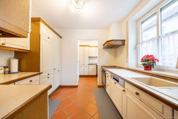 Erdgeschosseinheit: Küche