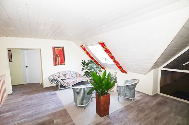 Vorplatz OG