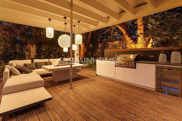 Modern Luxury House with Garden in Marbella Málaga