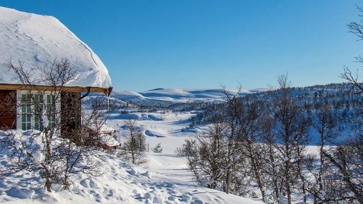 Hütte im Schnee