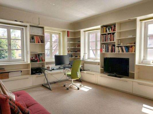 Büro/Bibliothek 1. Stock