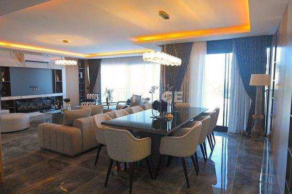 Stylish Villa in a Peaceful Location in Oba Alanya