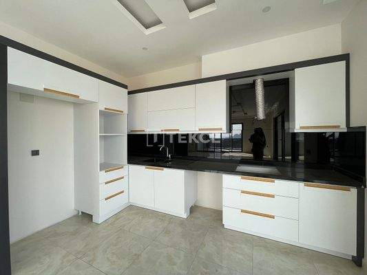 Key Ready Properties 700 M from the Sea in Alanya