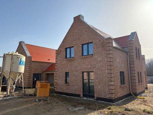 09a30876-cea9-4b0d-9232-39eee0fdf052 (1).jfif