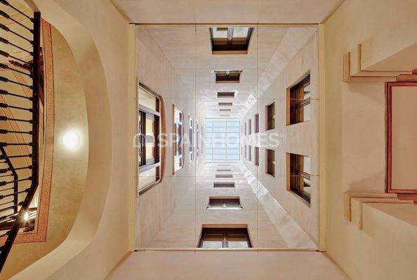 Restored Flats in a Central Location in Barcelona Eixample