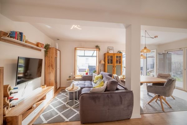  helles Wohnzimmer