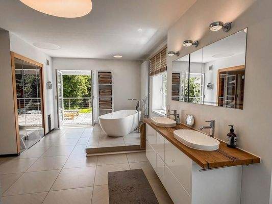 Wellnessbad im 1. Obergeschoss