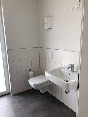 Nelkenweg 13c EG_Bad.jpg