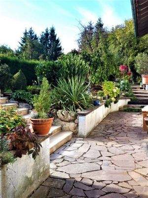 Eigene Terrasse und Garten B2