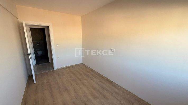 Apartments in a Building with Indoor Parking in İzmir Karşıyaka