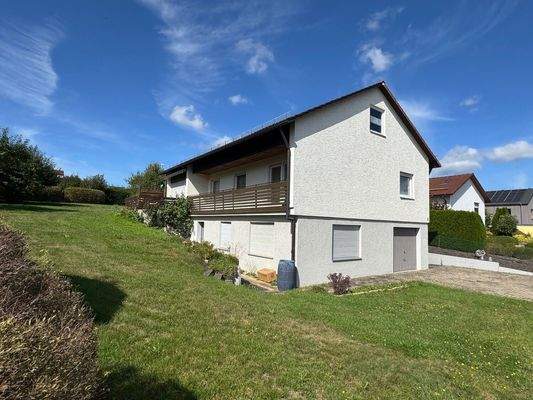 DEA78697-C3FB-4B7E-A301-389259DE5A4E