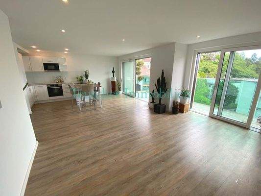 Wohnzimmer und Küche