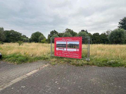 Bauschild/Grundstück