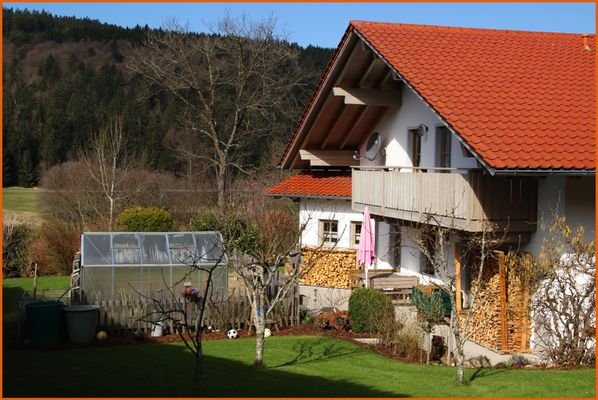 Garten mit Gemüsegarten