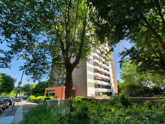 Ruhig, zentrumsnah und direkt am Vorgebirgspark...