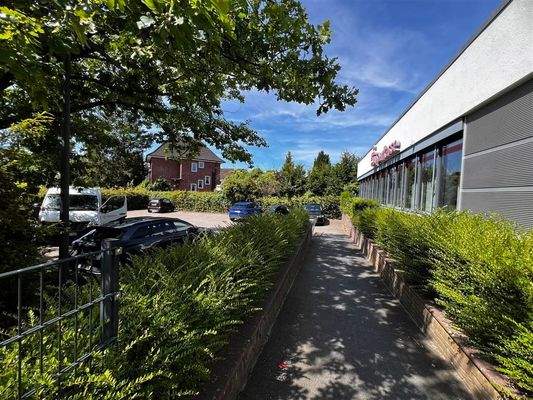 Zugang zum parkplatz