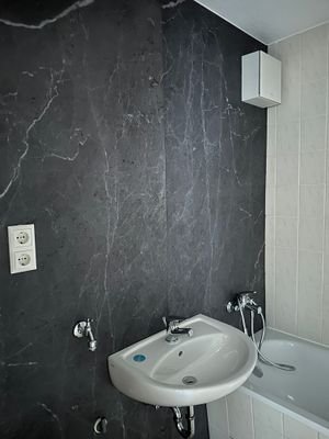 Bad mit Wanne
