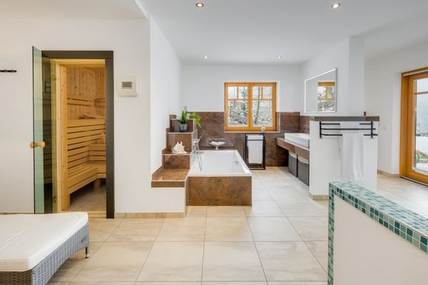 Wellnessbad mit Sauna